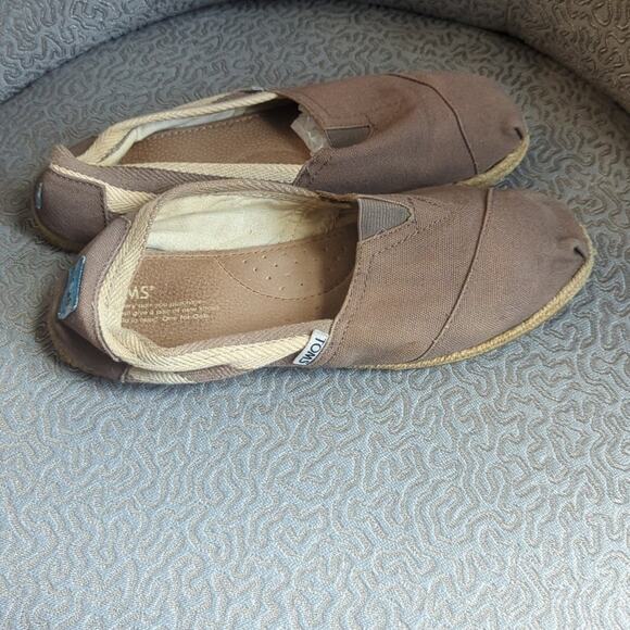Toms Slip On, Tan, Women's 9.5 - Picture 3 of 7